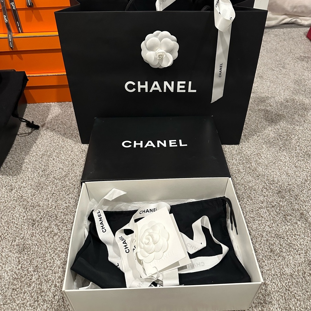 Chanel Black and White Gift Set for small bag